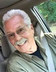 How do hydraulic lifters work in a Chevy 350 engine?