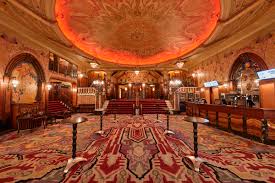 Vandaag bioscoop tuschinski die meer is dan een bioscoop. Tuschinski Pathe