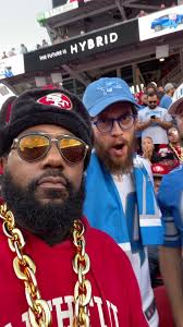 Them cowardly lion fans had the nerve to sing their teams fight song at  Levi Stadium and guess what it didn’t work!! 😂😂😂😂 Detroit versus  everybody and everybody won except Detroit !! ...