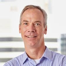 Russell Poore's Instagram, Twitter & Facebook