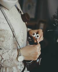 Ayrilikla Basim Belada Gozlerini Cevir Gozlerime Yoksa Sensiz Bu Sessizlikle Deliler Gibiyim Sensiz Bu Sessizlikle Cahi Photo Styling Stylish Girl Hijabi Girl