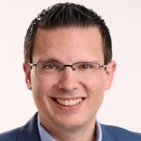 40+ "Daniel Hernández" profiles