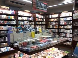 Aqui puedes ver estrenos de peliculas en español latino. My Postcard Periplus Book Store Alexandria C H