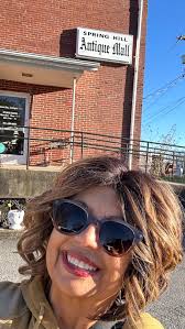 I am so excited to carry the Meghan Browne Style Collection!!! . Megan is  Fun, Sweet and Local!!!! . #jewerly #jewelrydesigner #local #businesswoman  #womensupportingwomen #boutique #springhillboutique #localboutique  #vintage615 #bracelets #necklace ...