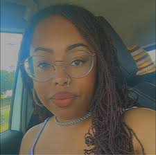 HAHAHAHAHAHA PERISH LMFAO This king edged me for about 20 minutes, now  suffer chasing me you sycophantic and nefarious baffoon gallivanting around  the chessboard😑 (Alpha was in the background bc she aint