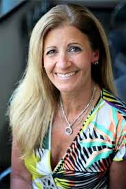 Shelton surgeon to be honored for helping women battling cancer