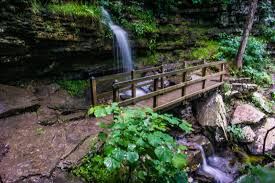 Rick's Hiking Blog: Devil's Den Loop Trail, Devil's Den State Park, near  Winslow, Arkansas
