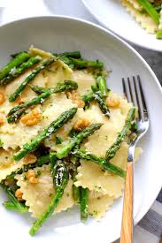 Ravioli With Sauteed Asparagus And Walnuts Green Valley Kitchen Recipe Ravioli Recipe Easy Ravioli Recipe Pasta Dishes