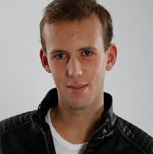 Roy Van's Instagram, Twitter & Facebook