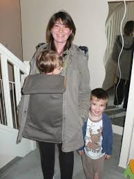 Tuto Comment Transformer Son Blouson Fetiche En Manteau De Portage Quand On En A Besoin Manteau Portage Veste De Portage Portage Bebe