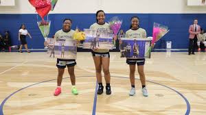 Women's Basketball Ends Regular Season with Dominant Win