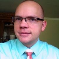 100+ perfiles de «Edvalson»