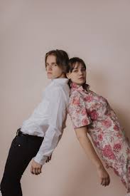 Parker Naudia Eccentric Studio Couple Portraits Jordan Taylor Photography Vintage Couples Model Poses Photography Couple Poses Reference Couples Modeling