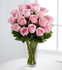 Amazon Com 4304ad Valentines Day Flowers Pink Rose Bouquet By Ftd 18 Flowers Fresh Cut Format Rose Flowers Grocery Gourmet Food