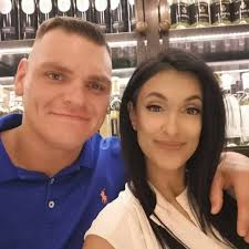 Gunther shows off the gift he got for his wife ⌚️ “I would have never  thought through professional wrestling, I could just walk in here and grab  my wife a nice watch”