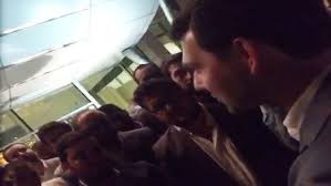 Ortada dayak gibi bir konu varken ve sen empati yapabilecek konumdayken milletin tepkisini çekmiş diyerek dayağı meşrulaştırdığının farkında mısın? Video Hurriyet I Basan Vekil Bizim Hatamiz Bunlara Dayak Atmamak Olmus Diken