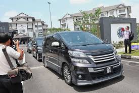 Abdul latif and 2 other siblings. 150 Designer Handbags Cash And Luxury Mpv Seized From Johor Official S House Se Asia News Top Stories The Straits Times