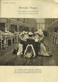 Morning Prayers Leeds General Infirmary In 2020 Nursing Pictures History Of Nursing Vintage Nurse