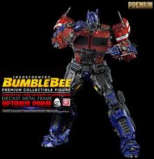 A perfect hybrid of the classic prime from the toy series and the insanely intricate movie version. Optimus Prime Collectible Figure Premium Scale Transformers Bumblebee Movie Threezero