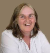 Elizabeth Edes's Instagram, Twitter & Facebook