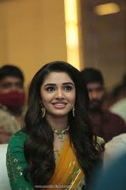 Aa ammayi gurinchi meeku cheppali. Actress Krithi Shetty Saree Pics I Wanted To Be A Doctor But I Became An Actor Instead Says Uppena Actress Krithi Shetty Telugu Movie News Times Of India People With