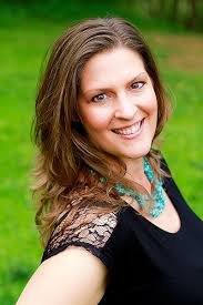 Pebbles in the Pond (Wave Four): Transforming the World One Person at a  Time: Kloser, Christine: 9780986290121: Amazon.com: Books