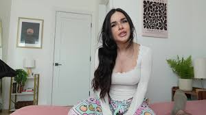 Sharing A Bed With My Best Friends Girl: “i always wondered what your dick  feel like”