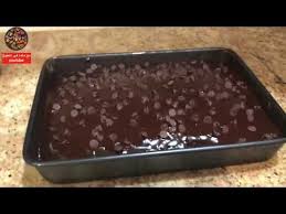 طريقة عمل كيكة الشيكولاتة هشة وطرية انجح طريقة مجربه Youtube Sheet Pan Griddle Pan Pan