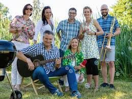 „im teil des ehemaligen hauptgebäudes gab es auch eine überdachte fabrikshalle. Radio Steiermark Sommerzeit Landesstudio Steiermark