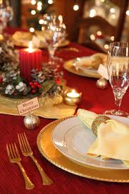 If you're looking for ideas to decorate your unique table space, these are the most popular ones that i always enjoy with my family. 30 Elegant Christmas Table Settings Stylish Holiday Table Centerpieces
