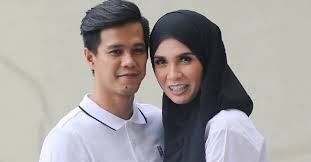 Show more posts from izreen.azminda. Takut Keluarga Terabai Suami Tak Izin Izreen Azminda Kembali Berlakon