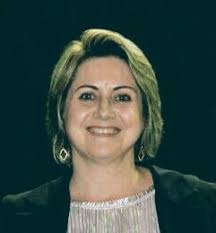 Adriana Pionttkovsky Barcellos