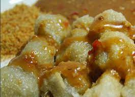 Teksturnya yang renyah di bagian luar dan empuk di bagian dalam, serta rasanya yang nikmat akan membuat ketagihan. Resep Cilok Goreng Bandung Pedas Dan Lezat