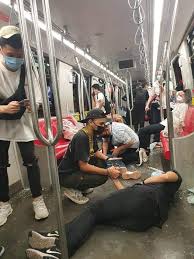 Several passengers were injured in an incident involving two light rail transit (lrt) trains on the kelana jaya line tonight. Gulmhu1dbkvkcm