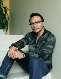 Pelakon indonesia tya arifin berkahwin dengan seorang usahawan malaysia, asyraf khalid pada tahun 2015. 5 Pelakon Lelaki Terbaik Di Malaysia News Features Cinema Online