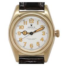 Vintage makes reach roughly 30 years or more while antiques can go beyond 100 years. Rolex Yellow Gold Bubbleback Wristwatch Circa 1940s 1stdibs Com Rolex Antique Watches Wrist Watch