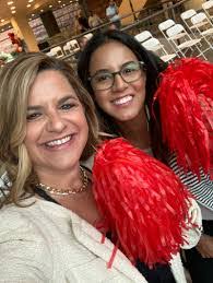 Shanna Brewer's Instagram, Twitter & Facebook