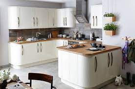 With over 100 different kitchen ranges on offer there's sure to be something that suits you and your lifestyle. Free Standing Kitchen Units B Q 6