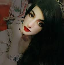 Mona Sheikh's Instagram, Twitter & Facebook