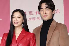 The biggest seo ji hye fanpage ~ just follow and like now ~ for support , for love ! Crash Landing On You Co Stars Kim Jung Hyun Seo Ji Hye To Reunite On Shall We Eat Dinner Together Binge Post