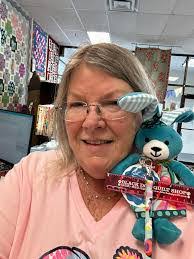 Joanne Bear's Instagram, Twitter & Facebook