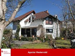 Attraktive wohnhäuser zum kauf für jedes budget, auch von privat! Haus Zum Verkauf 56203 Hohr Grenzhausen Mapio Net