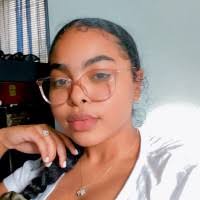 30+ "Selena Simmons" profiles