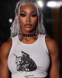 How to add eyes to a camel in a craft project?