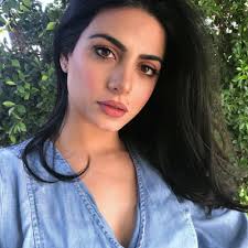 Valeria Gale-Steele (@ValeriaGale_)