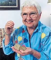 La historia de Betty Robinson, la más joven ganadora del oro olímpico en  los 100 metros