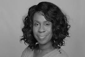 Dena Comer's Instagram, Twitter & Facebook