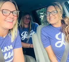 Donna Crumpler's Instagram, Twitter & Facebook