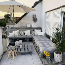 30 Stunning Balcony Garden Design Ideas And Decorations Apartment Balcony Decorating Balcony Design Balcony Decor