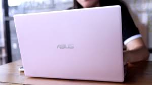 Laptop canggih tidak selalu harus mahal, hal ini dibuktikan dengan keberadaan asus expertbook p1410cja yang hadir mulai dari harga rp6 jutaan. Review Asus Vivobook Ultra K403 Bisa Tahan 24 Jam Youtube